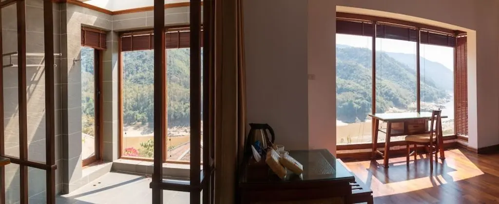 Villa, Nehir Manzaralı