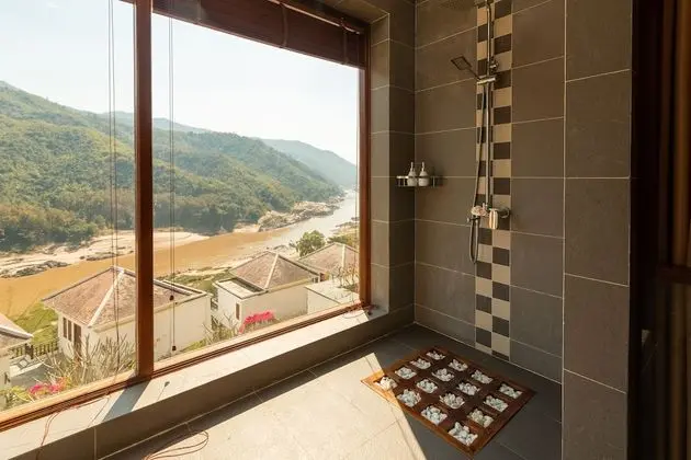 Villa, Nehir Manzaralı
