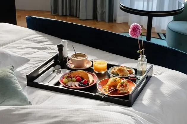 Superior Tek Büyük Yataklı Oda, Balkon, Deniz Manzaralı (high floor)