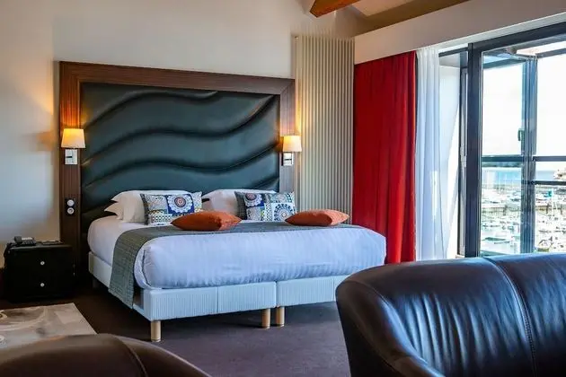 Junior Süit, 1 En Büyük (King) Boy Yatak, Deniz Manzaralı