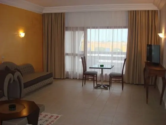 Family Oda, Bağlantılı Odalar