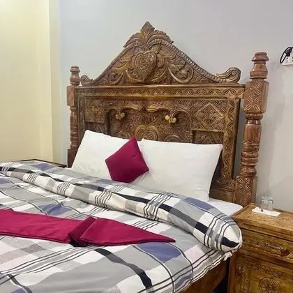 Deluxe Tek Büyük Yataklı Oda