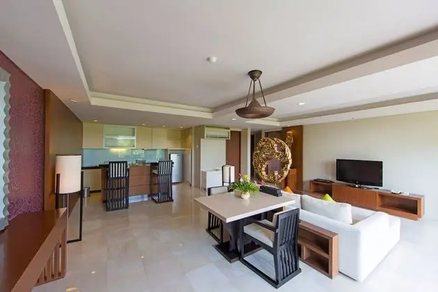 One Bedroom Suite