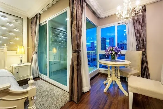 Deluxe Tek Büyük Yataklı Oda