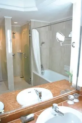 Deluxe İki Ayrı Yataklı Oda