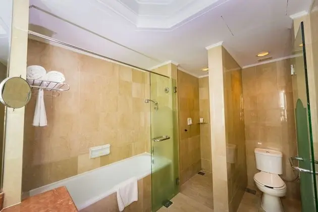 Premier Tek Büyük Yataklı Oda (Deluxe - Newly Renovated)