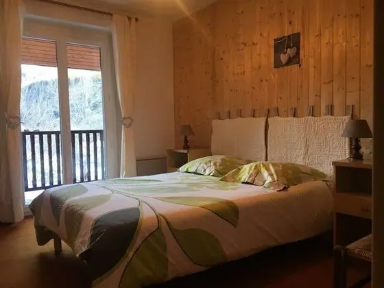 Tek Büyük Yataklı Oda, Dağ Manzaralı