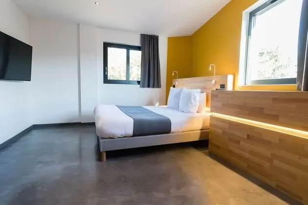 Premium Tek Büyük veya İki Ayrı Yataklı Oda