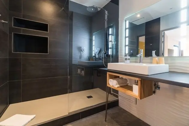 Premium Tek Büyük veya İki Ayrı Yataklı Oda