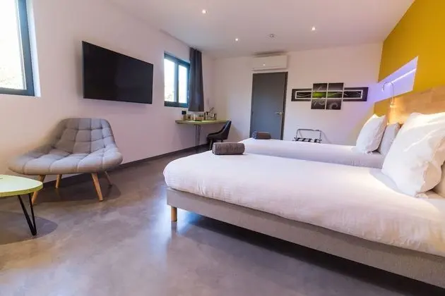 Standard Tek Büyük veya İki Ayrı Yataklı Oda