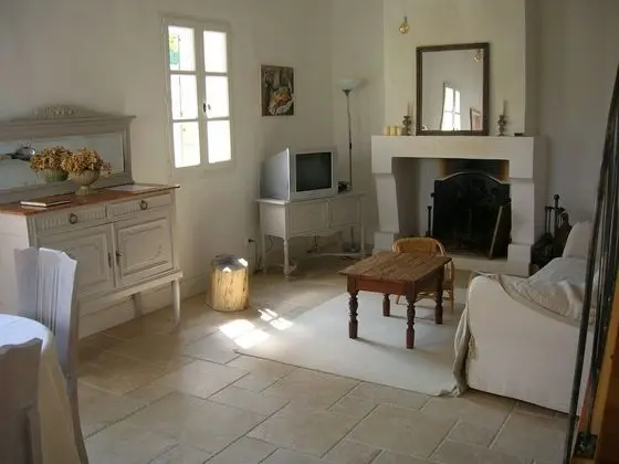 Ev (Maison des Marguerites)