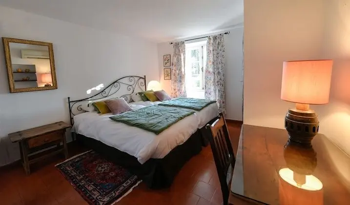 Classic Dört Kişilik Oda, Banyolu/Duşlu, Bahçe Manzaralı (CQC)