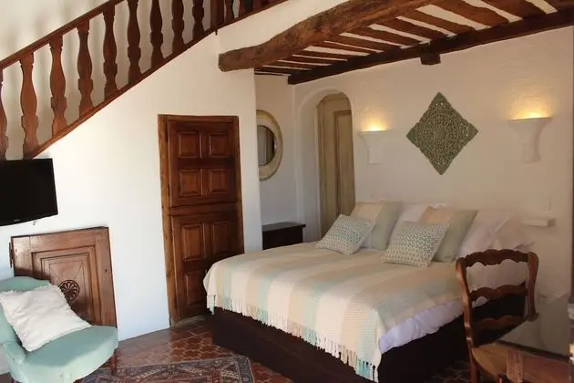 Superior Üç Kişilik Oda, Banyolu/Duşlu (CTS)