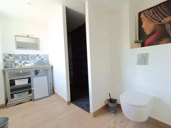 Comfort Süit, Banyolu/Duşlu