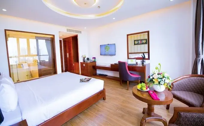 Deluxe Tek Büyük Yataklı Oda, Kısmi Deniz Manzaralı