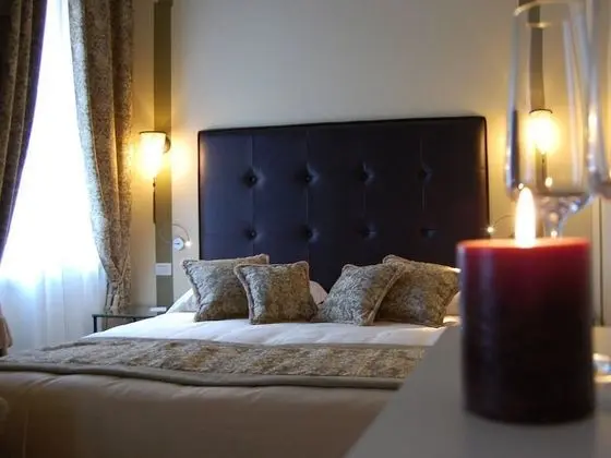 Deluxe Tek Büyük veya İki Ayrı Yataklı Oda