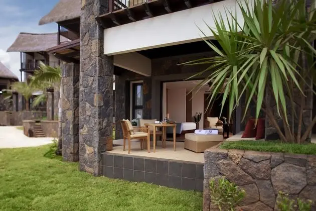 Luxury Lagoona Suite with Garden