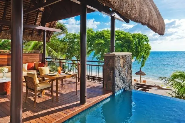 Luxury Ocean Front Pool Suite