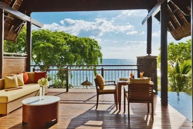 Luxury Ocean Front Pool Suite