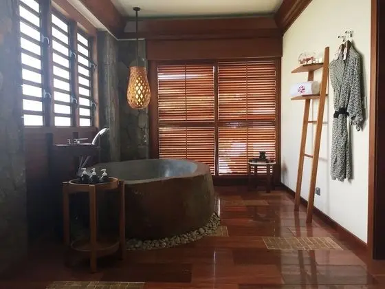 Luxury Ocean Front Pool Suite