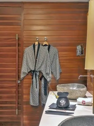 Luxury Ocean Front Pool Suite