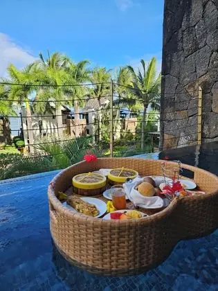 Luxury Pool Suite