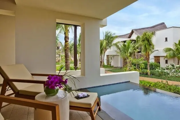 Luxury Pool Suite