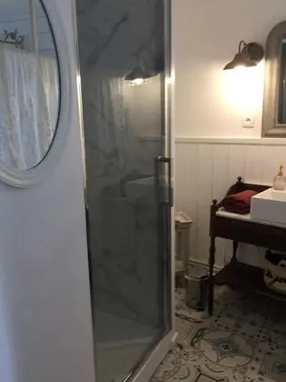 Romantic Stüdyo, Özel Banyo