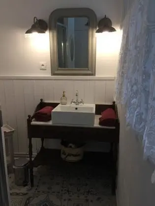 Romantic Stüdyo, Özel Banyo