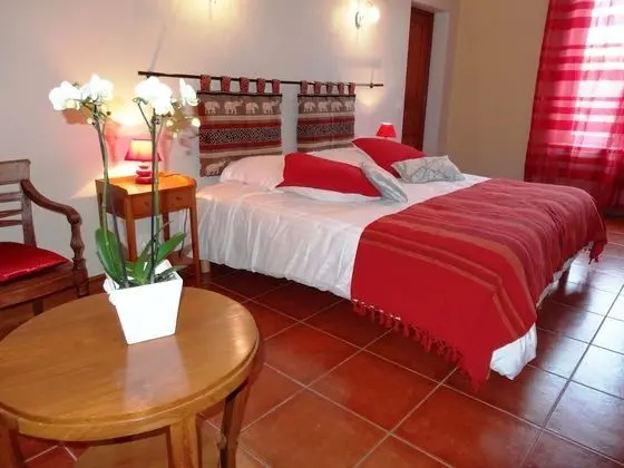 Family Süit, Özel Banyo, Bahçe Manzaralı (Chambre Soleil)