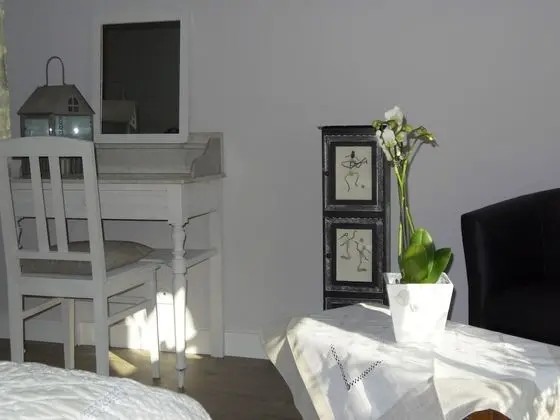 Superior Süit, Özel Banyo, Bahçe Manzaralı (Chambre Lune)