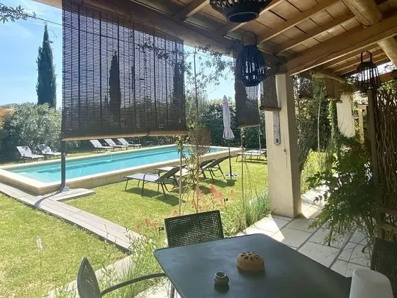 Superior Süit, Özel Banyo, Havuz Manzaralı (Olivier)