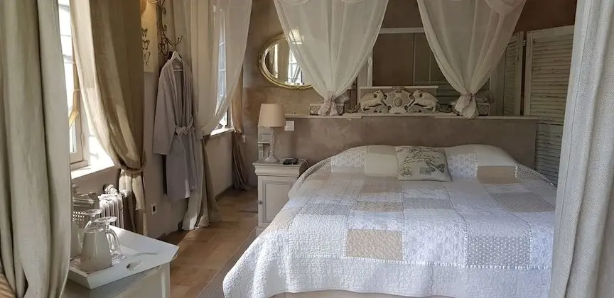 Comfort Tek Büyük Yataklı Oda (Acacia)