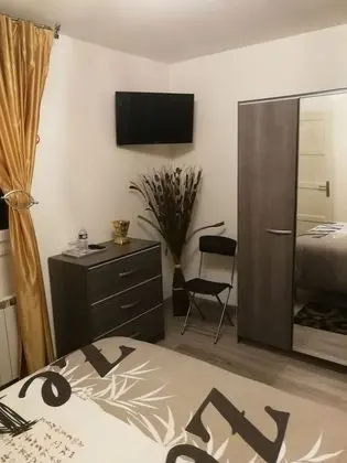 Tek Büyük Yataklı Oda (Marron)