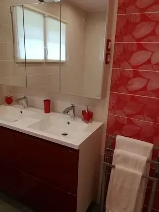 Tek Büyük Yataklı Oda, Park Manzaralı (Rouge)