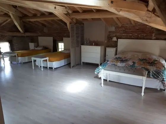 Comfort Dört Kişilik Oda, Banyolu/Duşlu