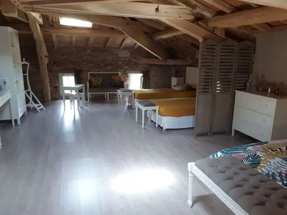 Comfort Dört Kişilik Oda, Banyolu/Duşlu