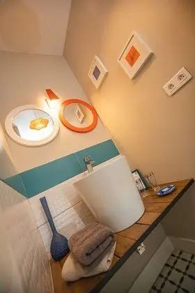 Tek Büyük Yataklı Oda, Özel Banyo (LJ68)