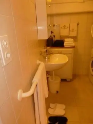 Basic Tek Büyük Yataklı Oda