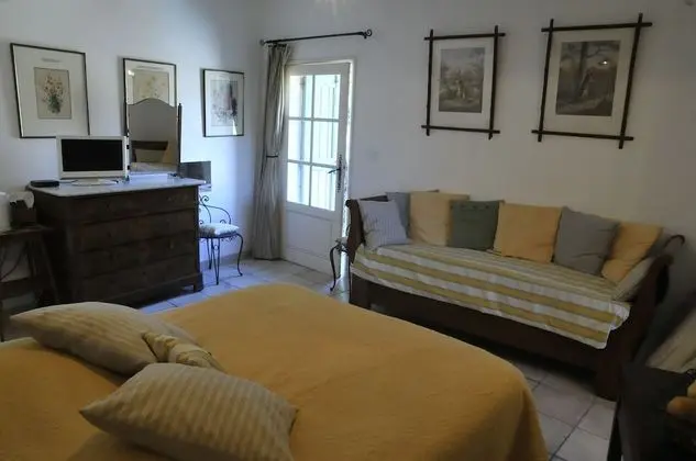 Tek Büyük Yataklı Oda (Le verger)