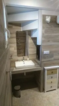 Tek Büyük Yataklı Oda, Teras