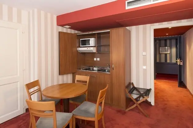 Deluxe Apart Daire, Balkon (4 personnes)