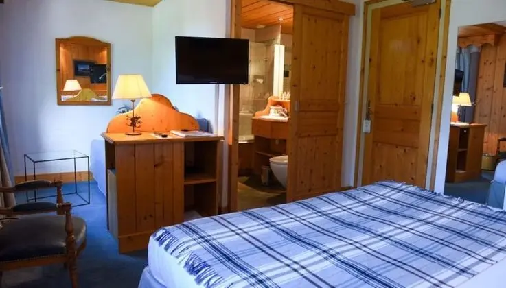 Classic Tek Büyük Yataklı Oda