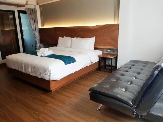 Grand Deluxe Double Room with Balcony