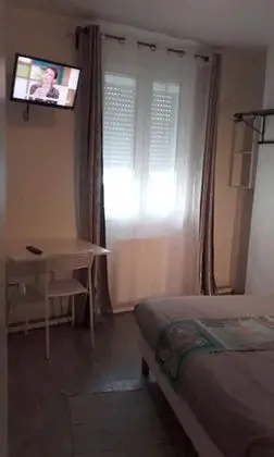 Üç Kişilik Oda