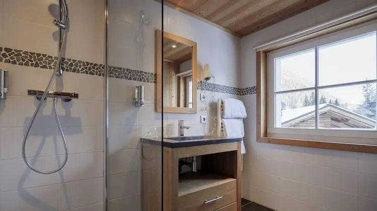 Classic Tek Büyük veya İki Ayrı Yataklı Oda