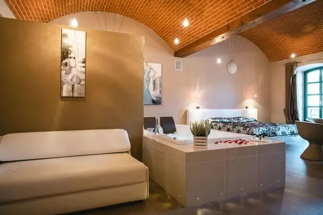 Romantic Stüdyo Süit