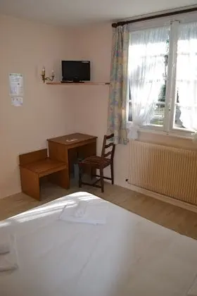 Tek Büyük Yataklı Oda, 1 Çift Kişilik Yatak