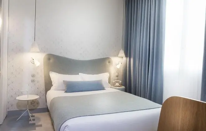Classic Tek Kişilik Oda (with a large bed)