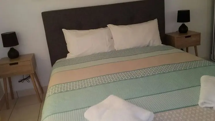 Comfort Apart Daire, 2 Yatak Odası, Havuz Manzaralı